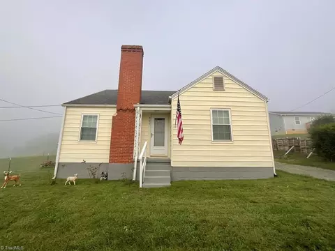 928 Eagle Bottom Rd, Fries, VA 24330