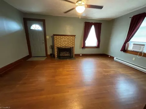 928 Eagle Bottom Rd, Fries, VA 24330 photo 8