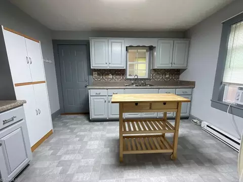 928 Eagle Bottom Rd, Fries, VA 24330 photo 4