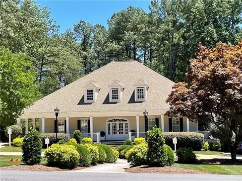 235 Badin View Dr, New London, NC 28127