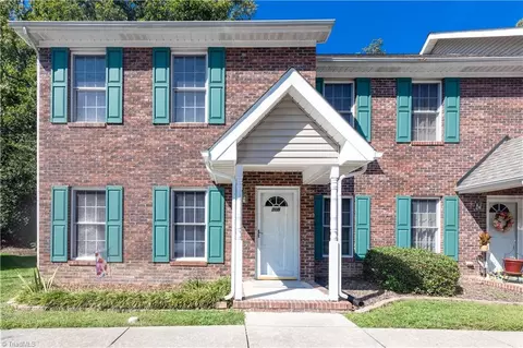 208 Maple Grove Ct, Archdale, NC 27263