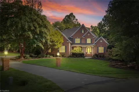 6806 Fegan Rd, Summerfield, NC 27358