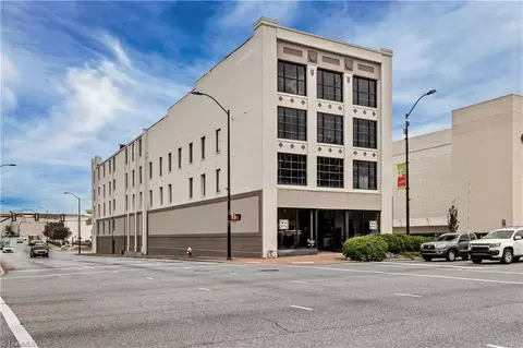 212 Main St N #3H, High Point, NC 27260