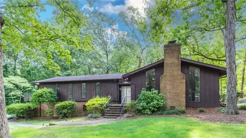 3 Anson Cir, Greensboro, NC 27407
