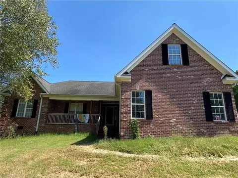 142 E Rollingmeadow Rd, Advance, NC 27006 photo 1