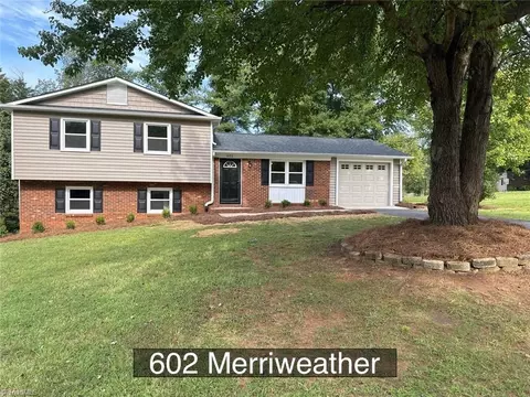 602 Merriweather Dr, King, NC 27021