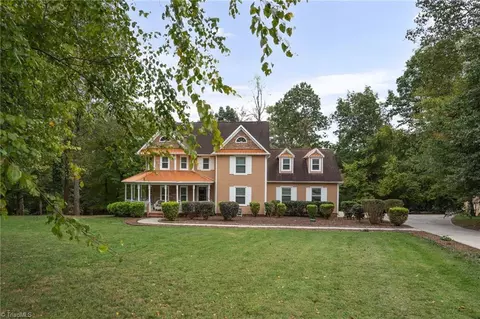 5205 Huntingwood Dr, Pleasant Garden, NC 27313