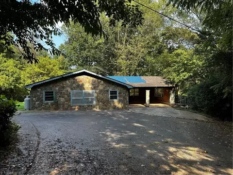 6410 Us Highway 421, Wilkesboro, NC 28697