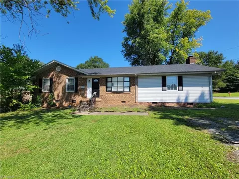 2407 Textile Dr, Greensboro, NC 27405