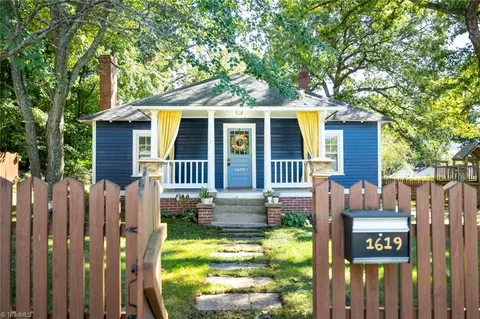 1619 Trogdon St, Greensboro, NC 27403