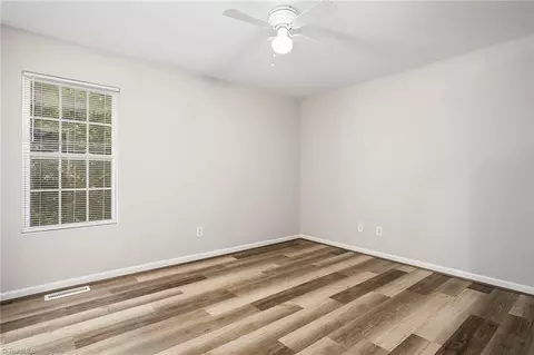 818 Pine Circle Dr, High Point, NC 27265 photo 15