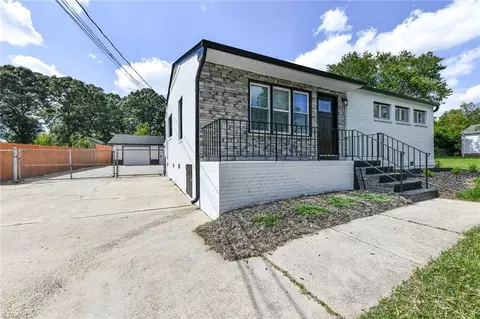608 Paramount St, High Point, NC 27260 photo 4