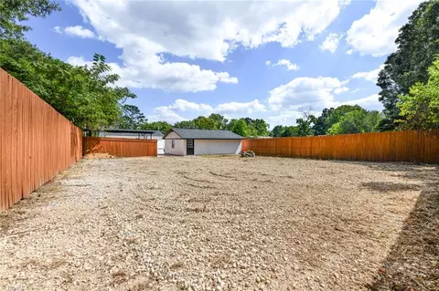 608 Paramount St, High Point, NC 27260 photo 29