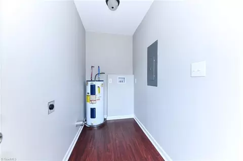 608 Paramount St, High Point, NC 27260 photo 14