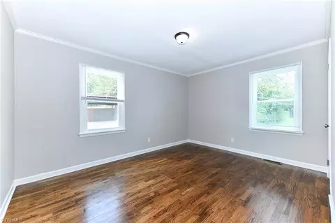 608 Paramount St, High Point, NC 27260 photo 18