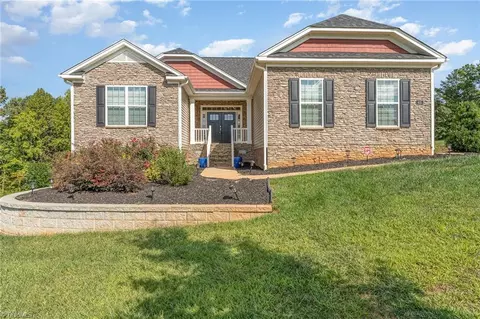 405 Lauryn Waverly Way, Greensboro, NC 27455