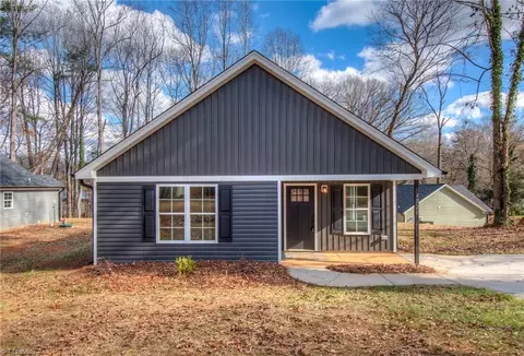 4720 Wait Rd, Winston Salem, NC 27106