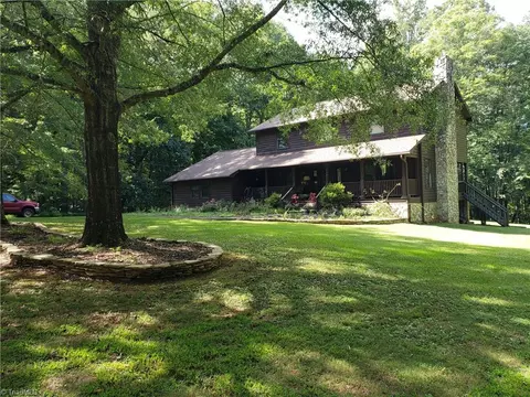 1697 Beasley School Rd, Sandy Ridge, NC 27046