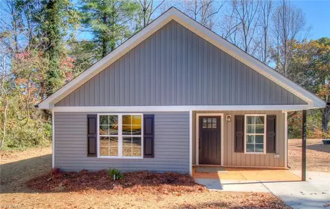 4728 Wait Rd, Winston Salem, NC 27106
