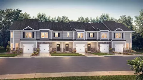 1561 Amberview Ln, Kernersville, NC 27284