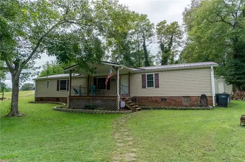 1475 Skeens Mill Rd, Trinity, NC 27370