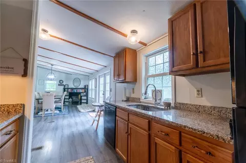 1475 Skeens Mill Rd, Trinity, NC 27370 photo 8