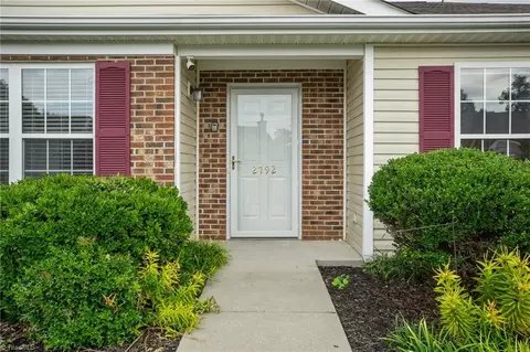 2792 Waterstone Loop, High Point, NC 27265 photo 4