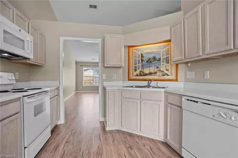 2792 Waterstone Loop, High Point, NC 27265 photo 6