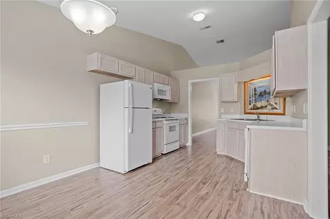 2792 Waterstone Loop, High Point, NC 27265 photo 8