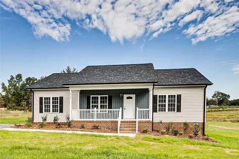 3731 Jennifer View Dr, Asheboro, NC 27205