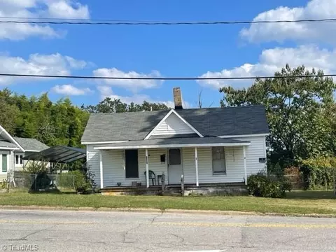 1101 Elm St S, High Point, NC 27260