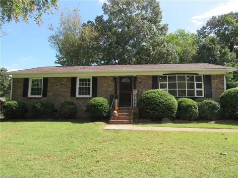 571 Alspaugh Dr, Winston Salem, NC 27105