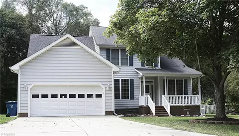 4013 Thorncrest Dr, Greensboro, NC 27407