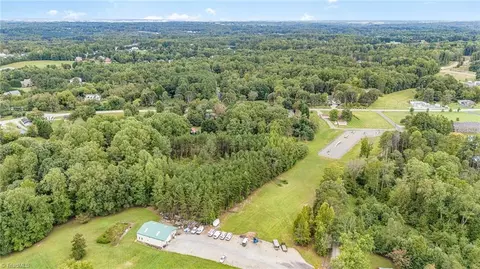 6712 Sandylea Rd, Oak Ridge, NC 27310