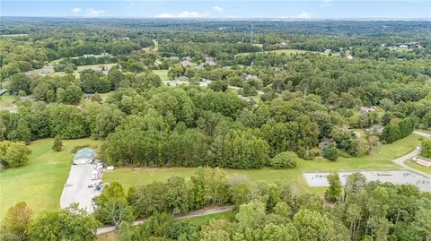 6712 Sandylea Rd, Oak Ridge, NC 27310 photo 2