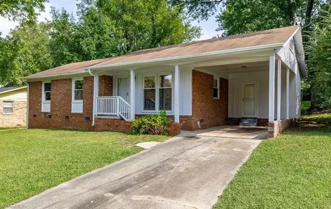 1604 Woodbriar Ave, Greensboro, NC 27405