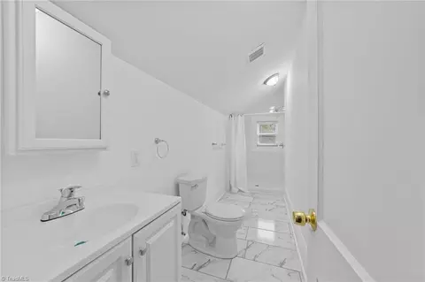 814 Circle Dr, High Point, NC 27262 photo 23
