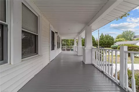 814 Circle Dr, High Point, NC 27262 photo 35