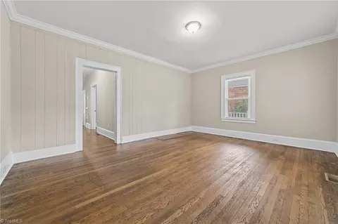 814 Circle Dr, High Point, NC 27262 photo 3