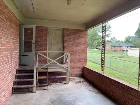 714 Roach St, Mayodan, NC 27027 photo 3