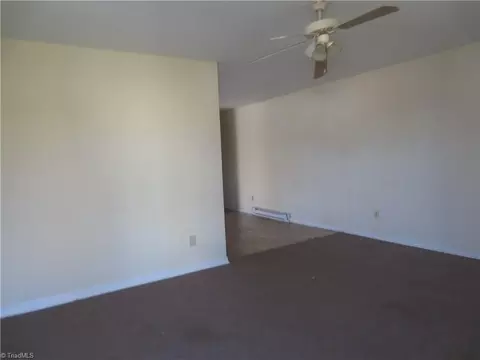 813 Mobile St, High Point, NC 27260 photo 3
