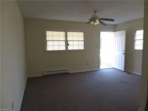 813 Mobile St, High Point, NC 27260 photo 6