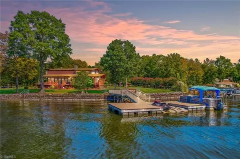 145 Staysail Rd, Salisbury, NC 28146