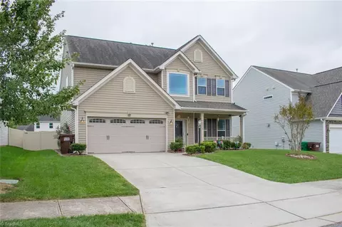 2472 Tannin Ct, High Point, NC 27265