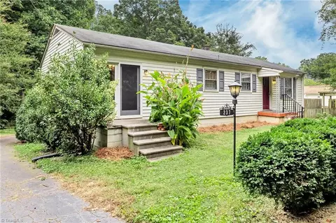 237 Cliffdale Dr S, Winston Salem, NC 27104