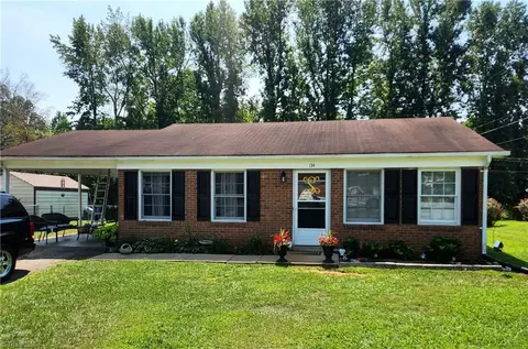 134 Windward Cir, Mocksville, NC 27028
