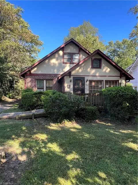 902 Forrest St, High Point, NC 27262