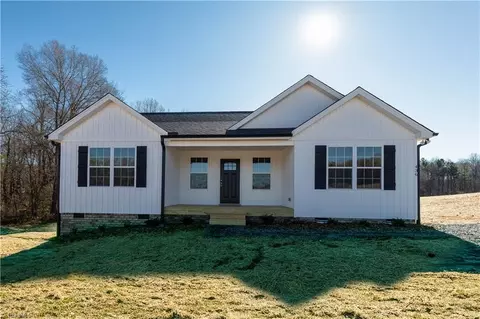 436 Jim Elliott Rd, Denton, NC 27239