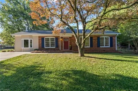 119 Valley Forge Ln, Kernersville, NC 27284