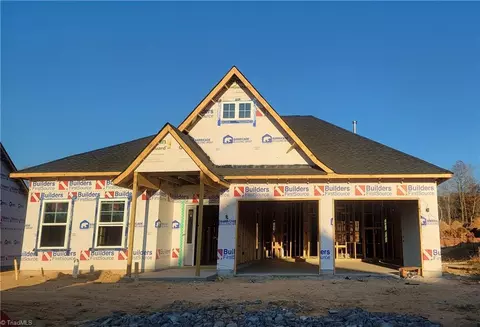 122 Morning Star Dr, Advance, NC 27006
